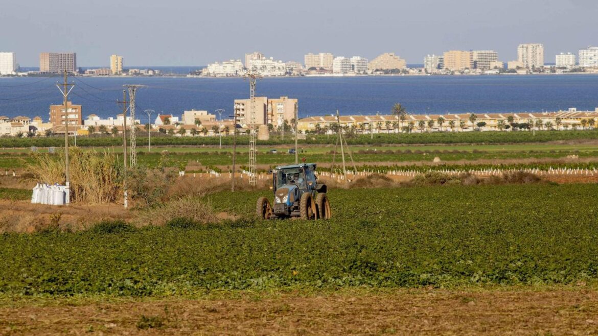 El campo reclamará en la Asamblea que se suavicen 20 medidas de la ley del Mar Menor