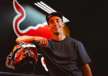 Acosta celebra su fichaje por KTM con un podio en la sprint de Mugello