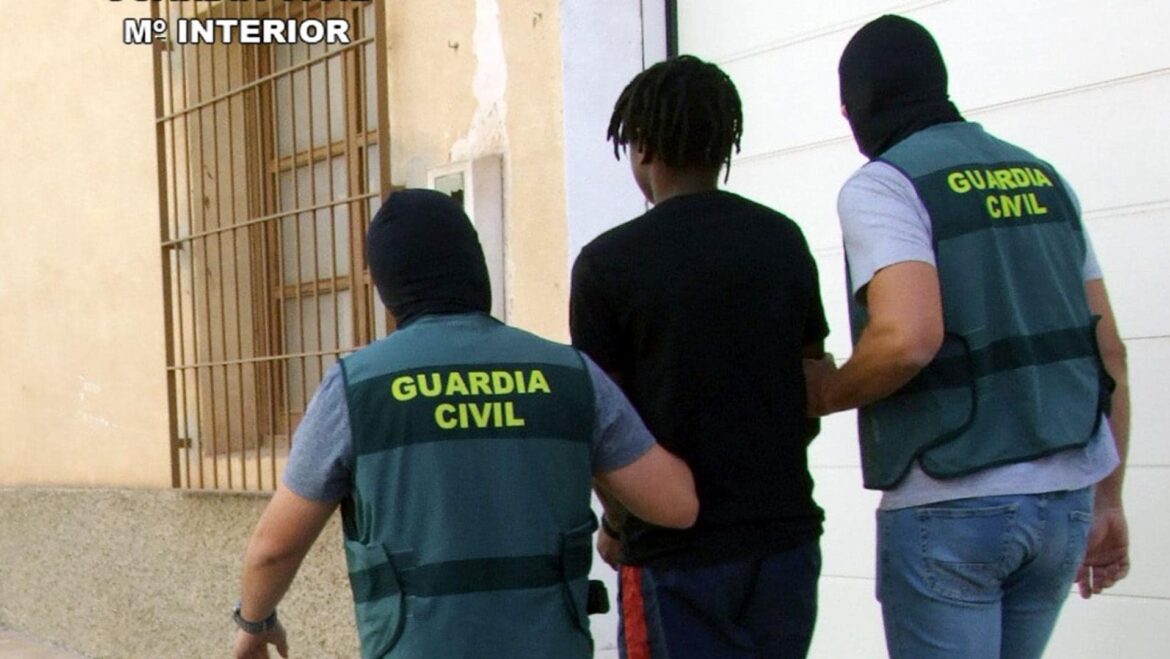 Detenido en Totana un joven y peligroso delincuente relacionado con una decena de robos violentos