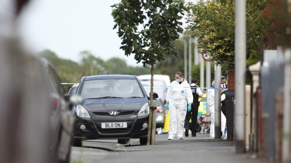 Un adolescente mata a puñaladas a dos niños en una fiesta escolar de Gran Bretaña