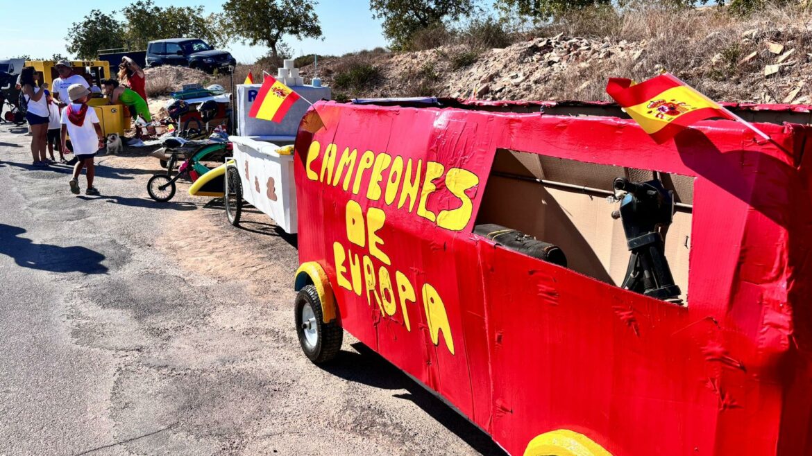 Emoción sobre ruedas en la segunda carrera de autos locos de Canteras