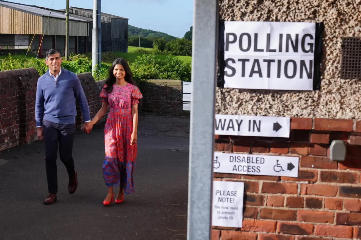 Los británicos comienzan a votar en unas elecciones que pueden cambiar la historia política del país