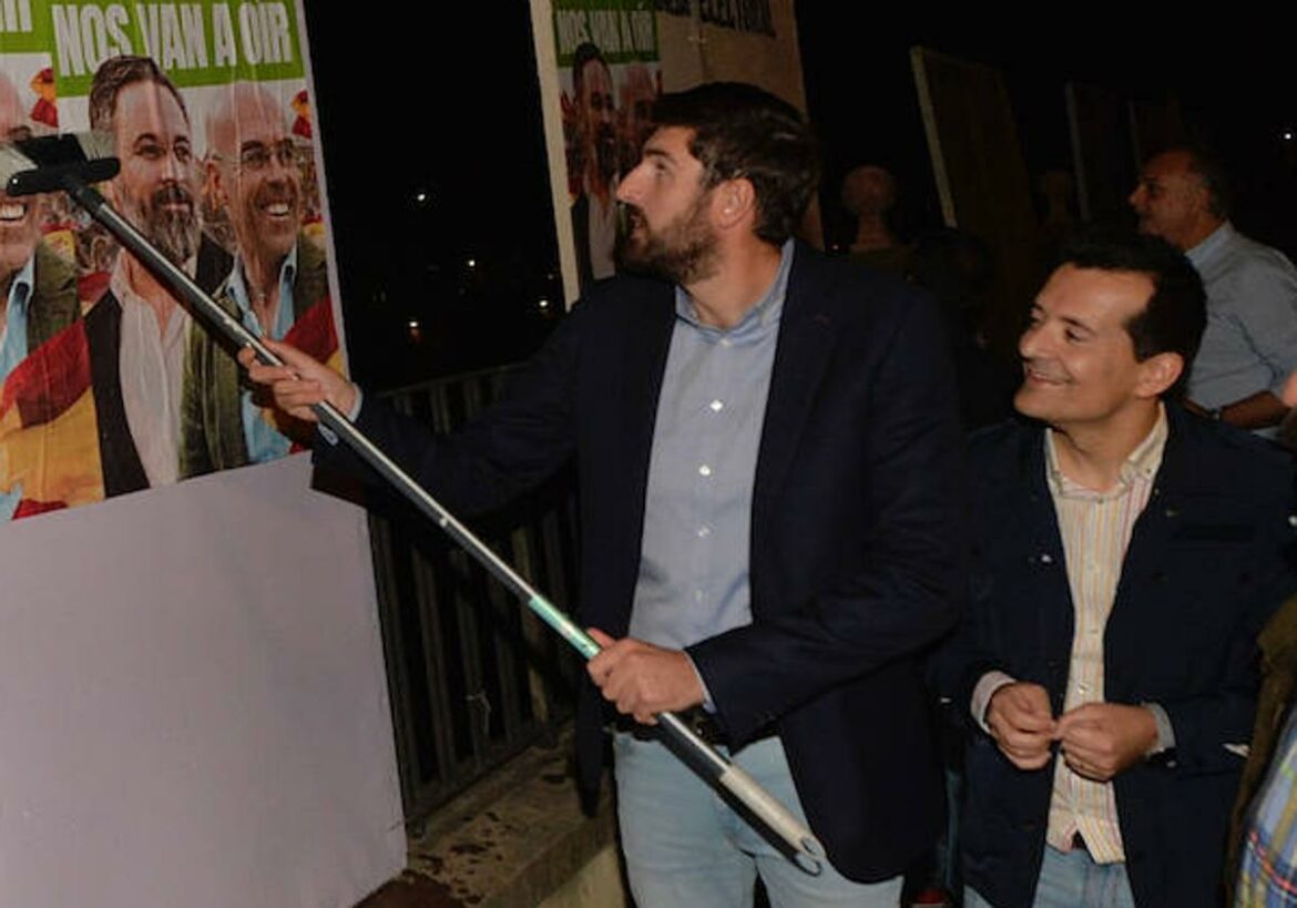 Antelo y Pancorbo escenifican el órdago de Vox tras la acogida de menores inmigrantes y no van al Consejo de Gobierno