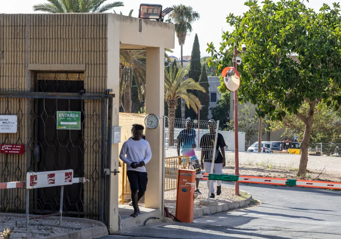 La Comunidad insiste en pedir financiación extra para atender la presión migratoria