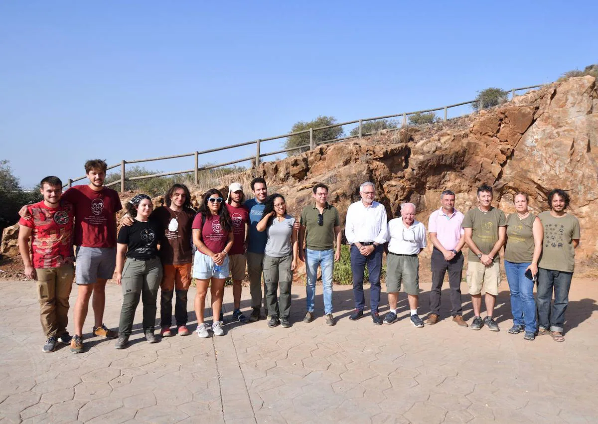Imagen secundaria 1 - Hallan huesos de neandertal de hasta 130.000 años en la Sima de las Palomas