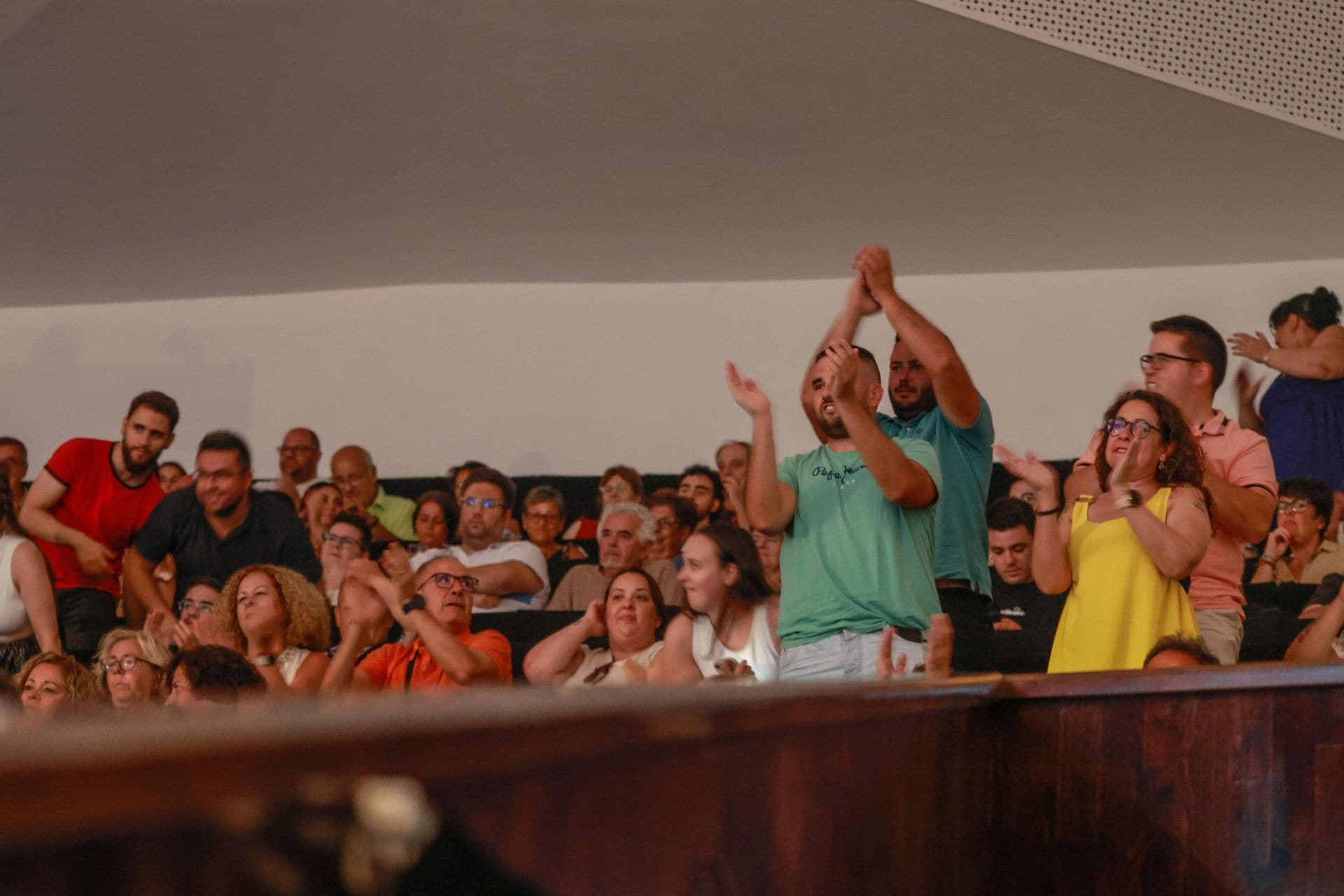 Carnaval, chirigoteo y humo gaditano en Torrevieja
