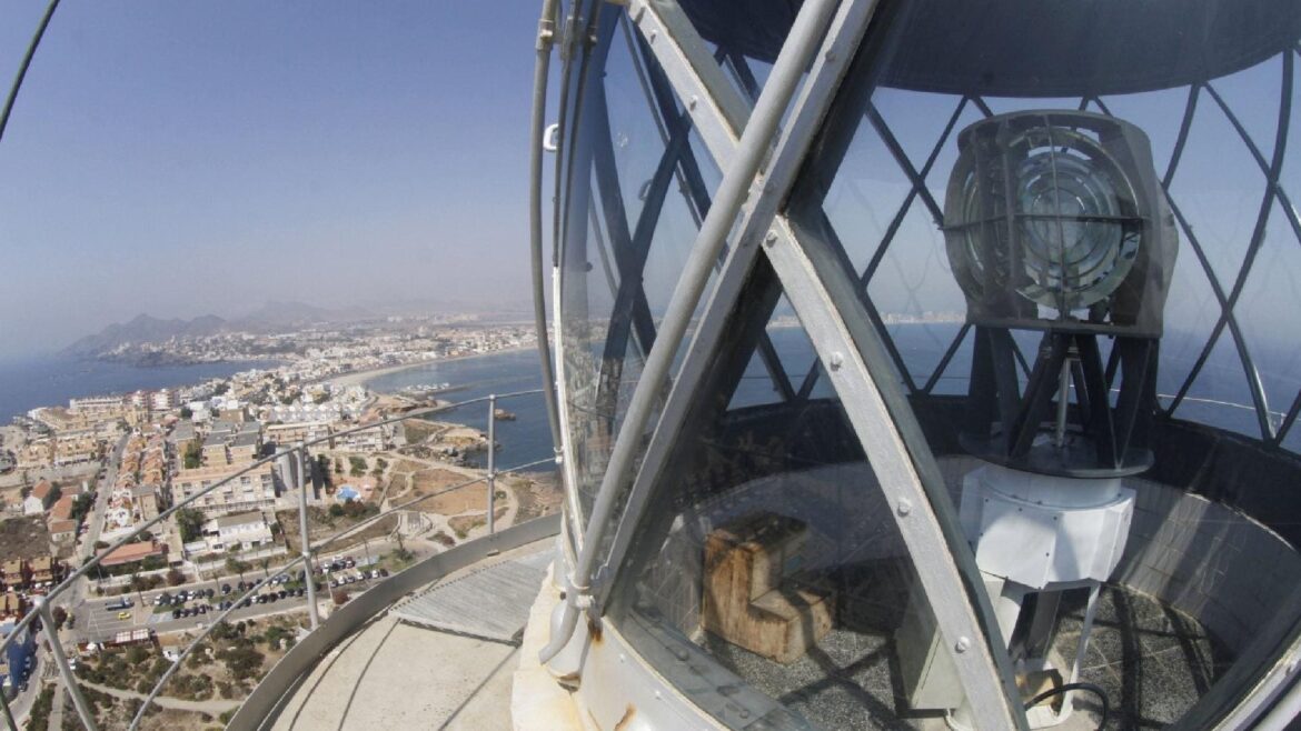 Plantas autóctonas adornarán todo el entorno del faro de Cabo de Palos