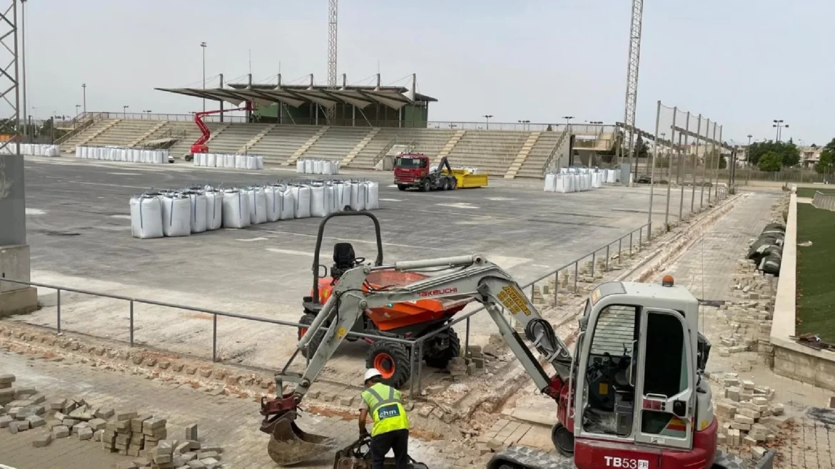 Avanza la renovación integral del estadio municipal Nelson Mandela de Torrevieja