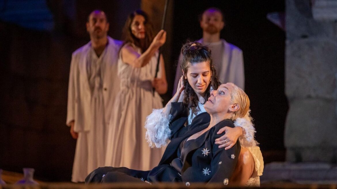 Anabel Alonso encarnará en la clausura al adivino griego Tiresias