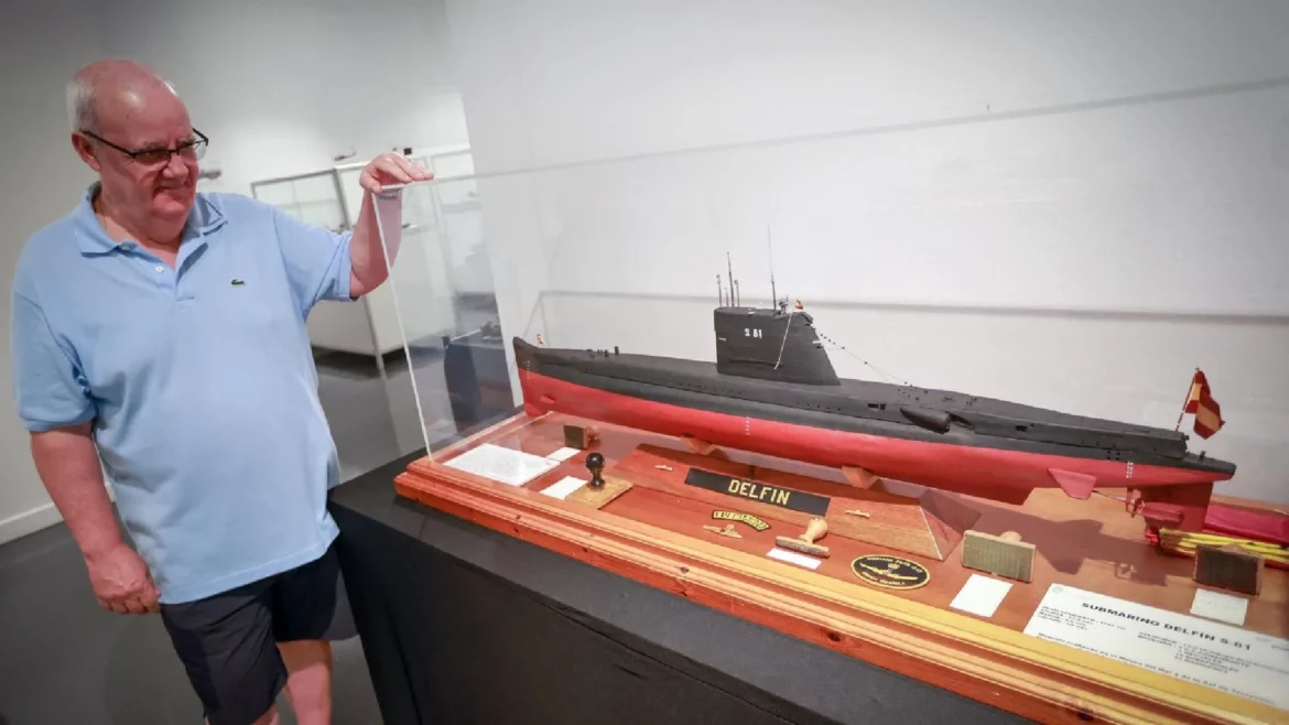 El modelismo repasa la historia del Ejército español en Torrevieja