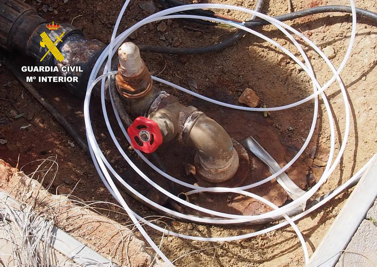 Imagen secundaria 1 - Investigado un empresario por usar un acuífero durante 17 años para regar un campo de golf en Lorca