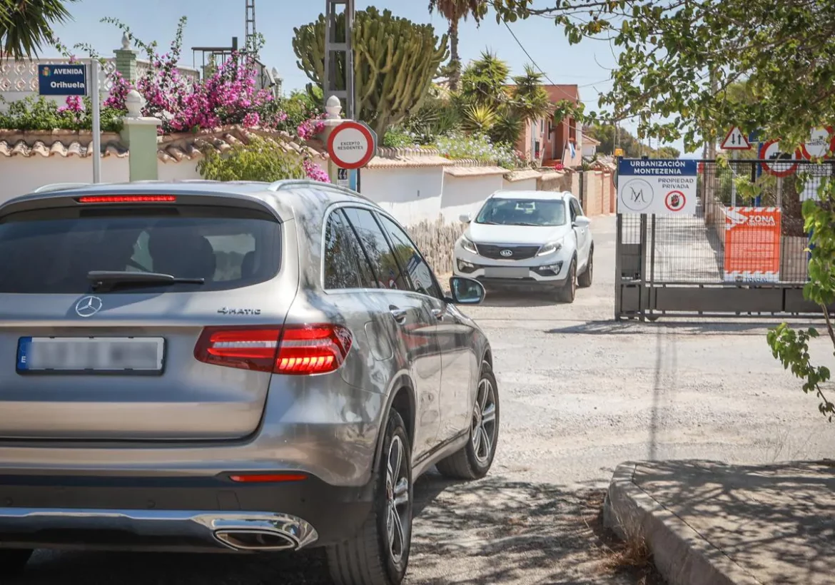 Una vaguada como alternativa al tráfico en Orihuela Costa