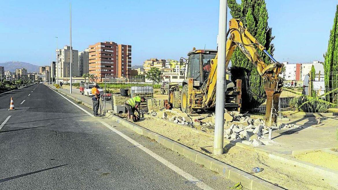 Un nuevo carril bici unirá la plaza Severo Ochoa y la Vía Verde de Cartagena a final de este año