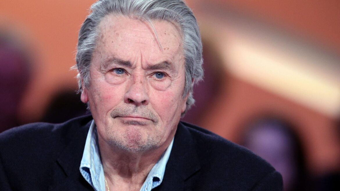 Muere a los 88 años Alain Delon, mito del cine del siglo XX