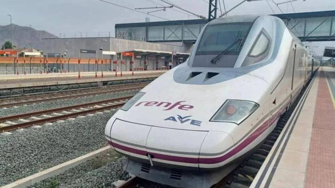 El Gobierno central da un nuevo impulso al AVE entre la Región de Murcia y Almería