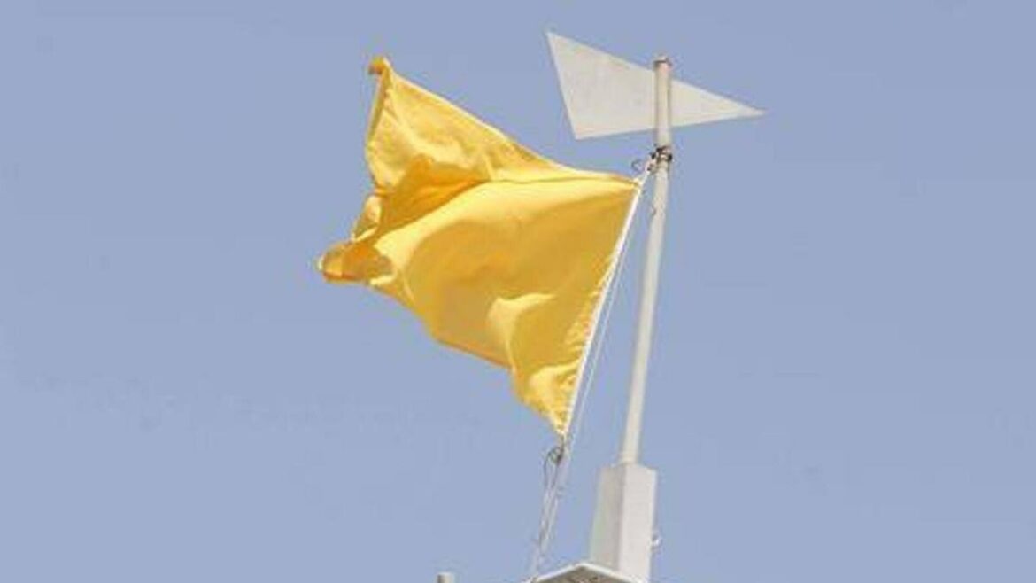 Bandera amarilla este miércoles en cuatro playas de la Región de Murcia