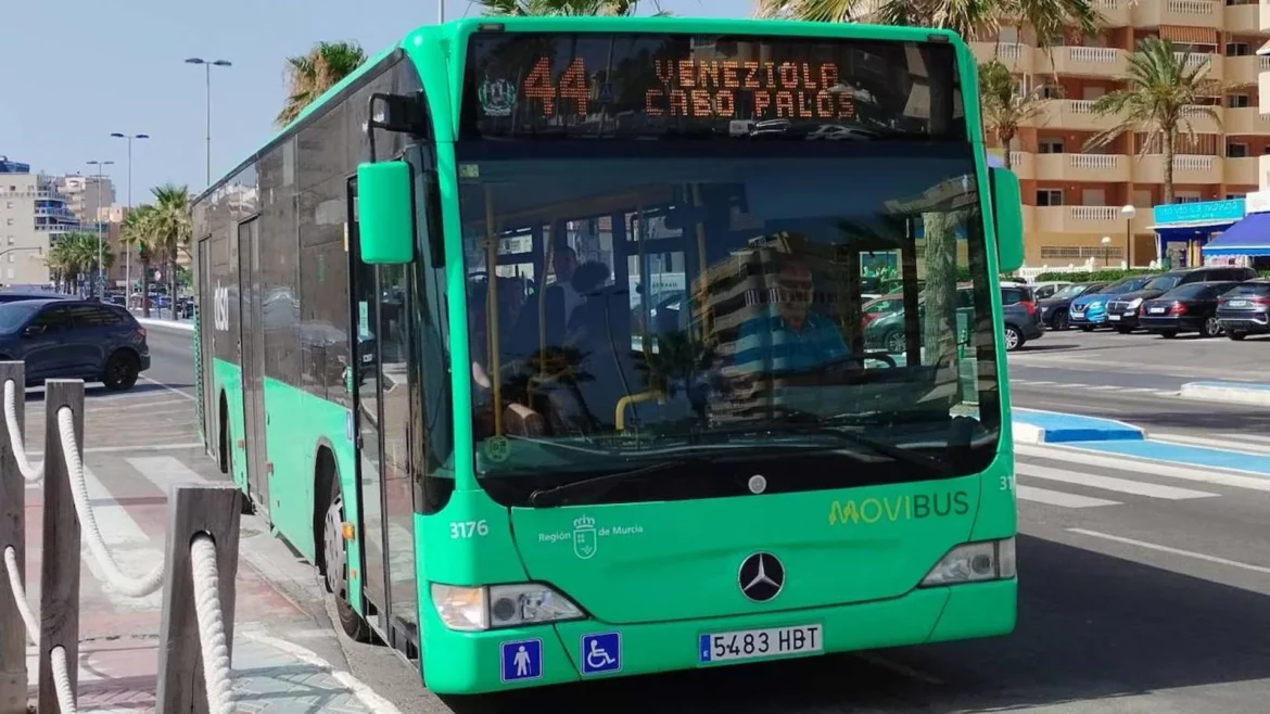 MC denuncia el «decadente» servicio de transporte público en el litoral este de Cartagena