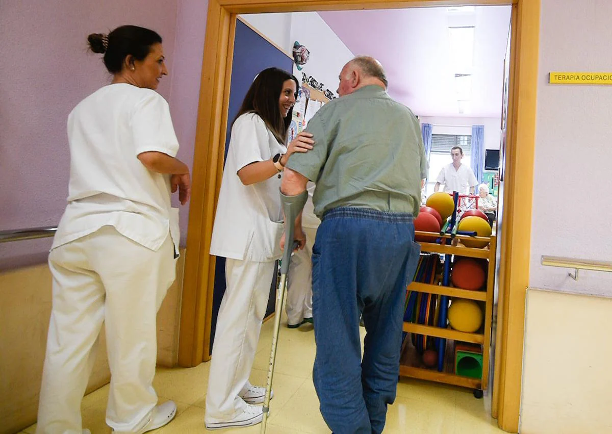 Imagen secundaria 1 - Usuarios del centro de día de la pedanía murciana de Cabezo de Torres.