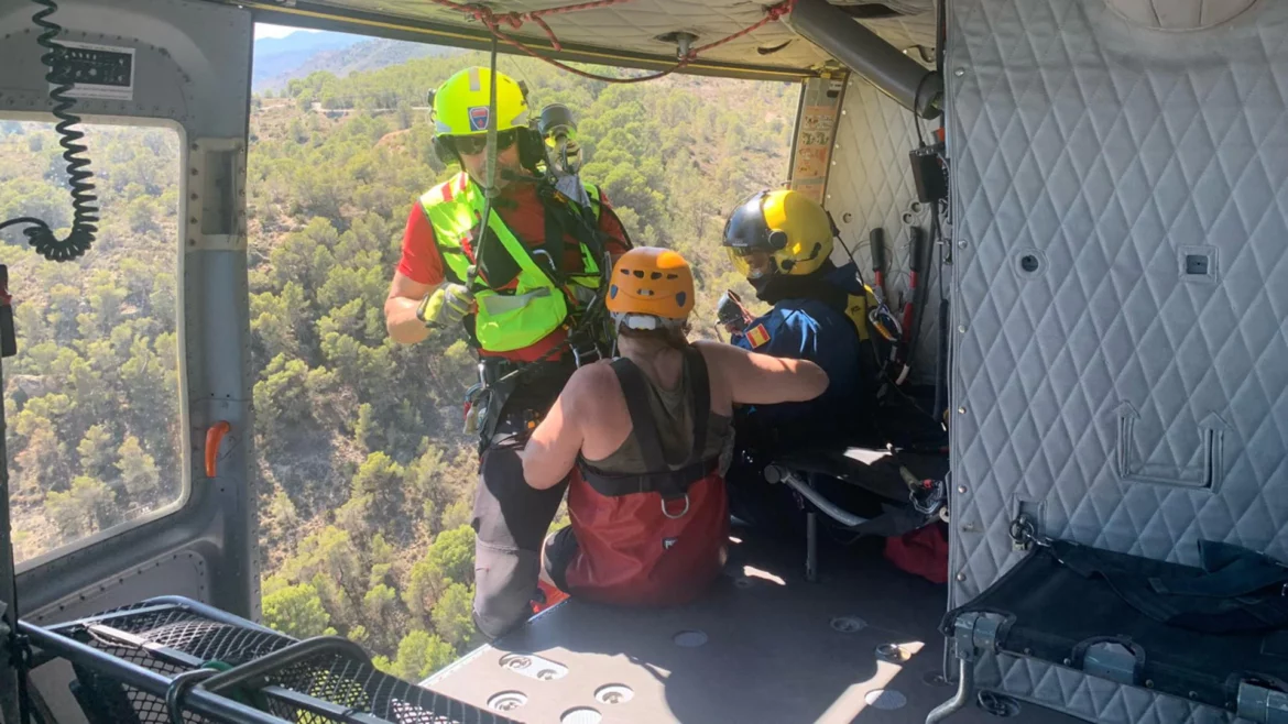 Rescatan a una senderista tras sufrir un esguince de tobillo en Mula