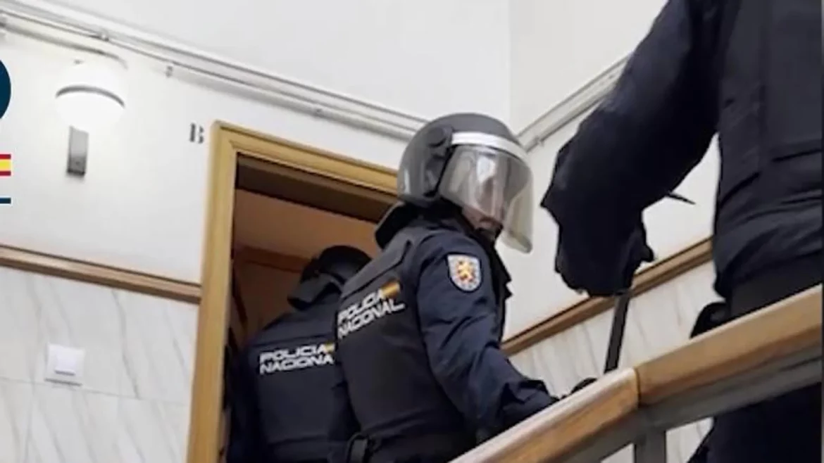 Dos arrestados en la Región al desmantelar una red internacional que favorecía la inmigración irregular