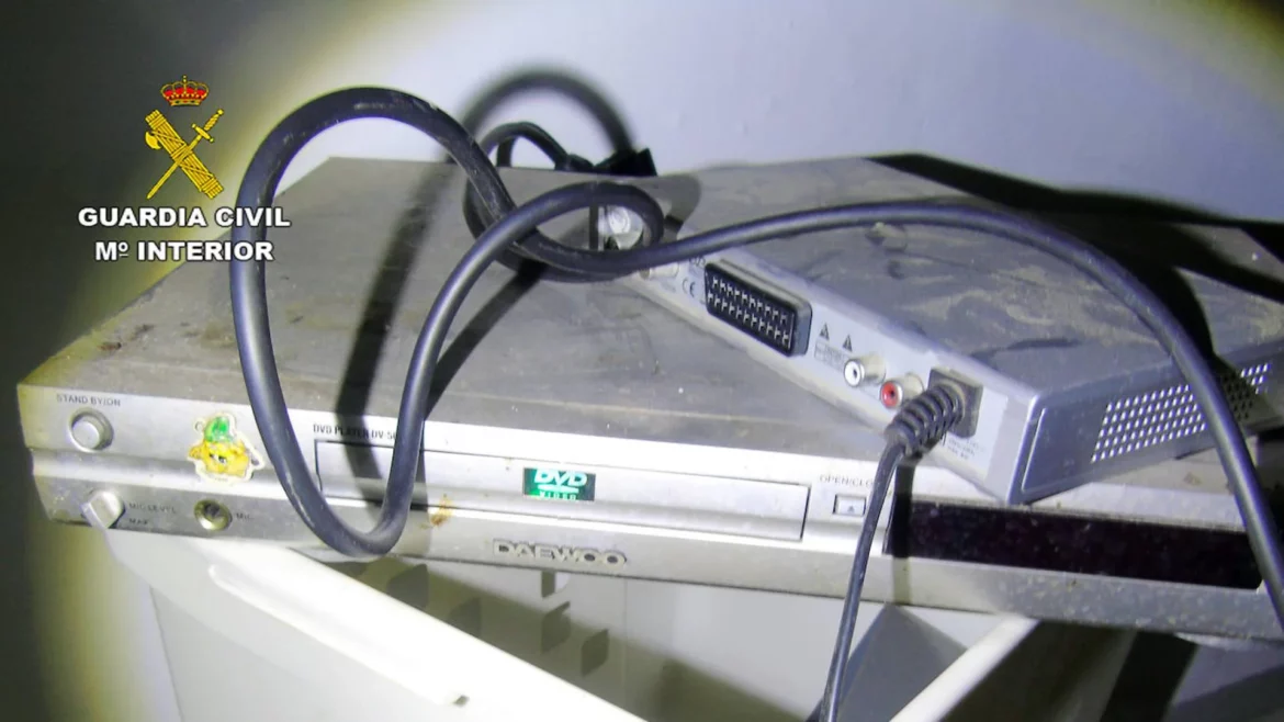 Arrestado por robar teléfonos móviles y electrodomésticos en cinco viviendas de Moratalla