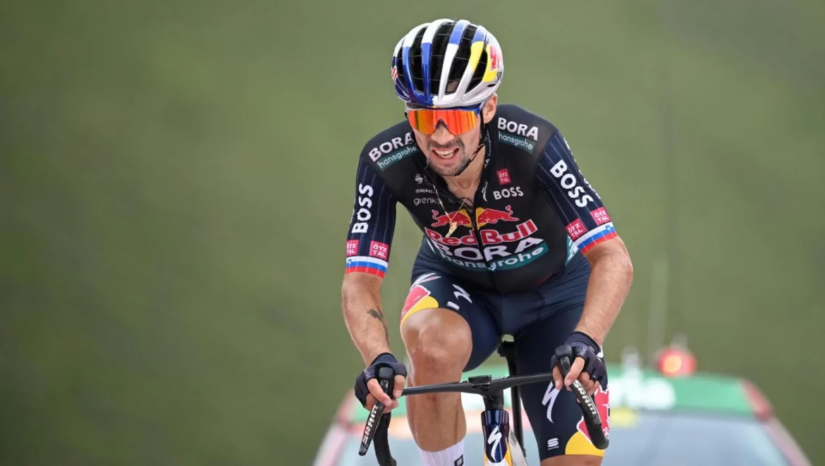 Primoz Roglic pega duro en la Vuelta