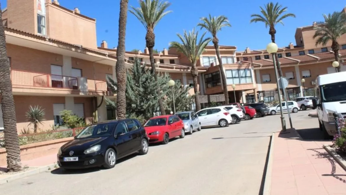 La residencia de mayores La Purísima en Totana se pasa a la energía fotovoltaica