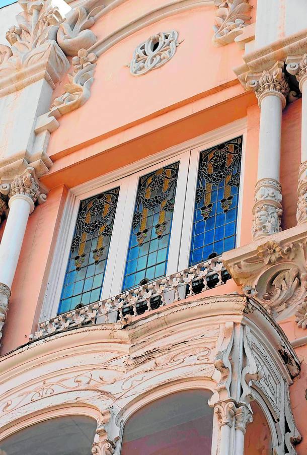 La huella modernista marca el paso en Cartagena