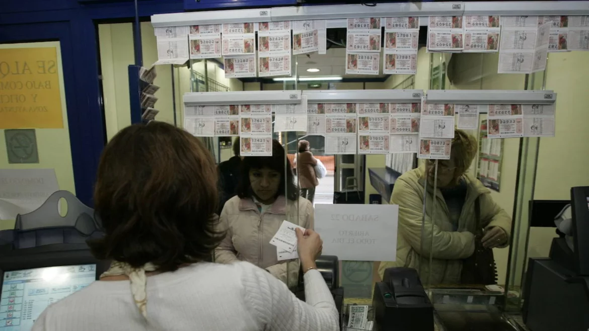 A partir de qué cantidad te cobra Hacienda por los premios en la Lotería de Navidad