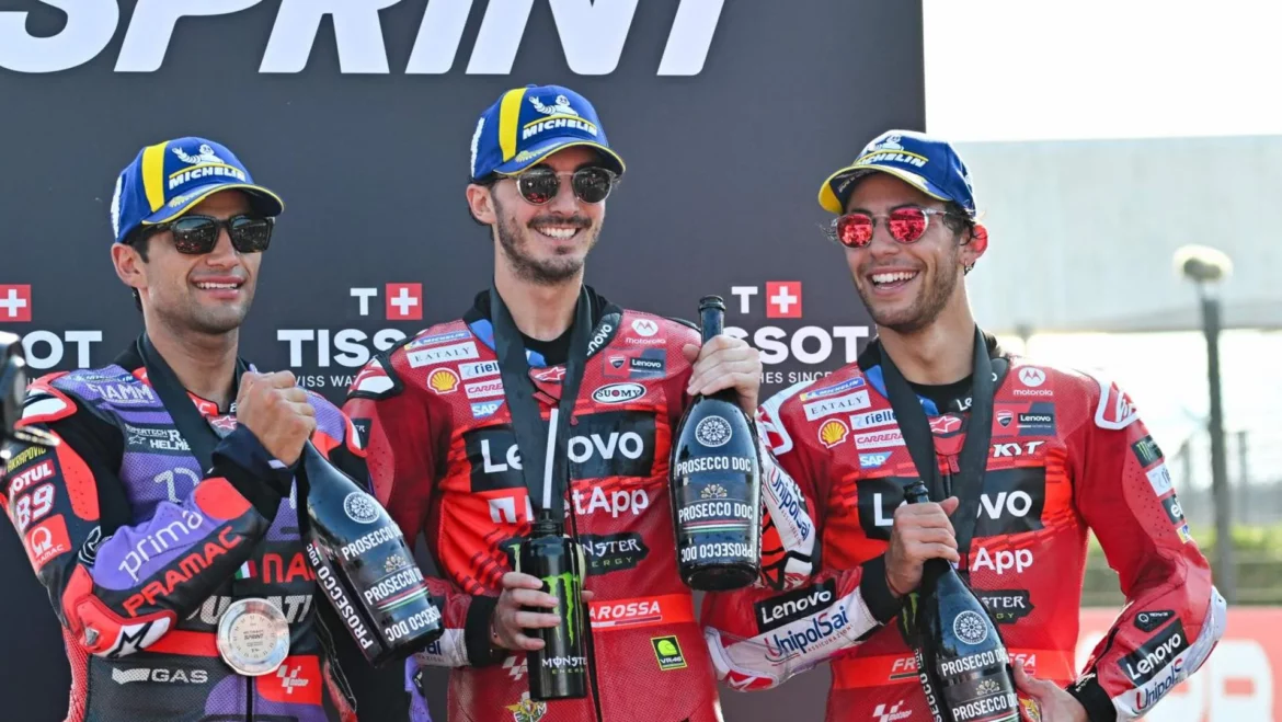 Bagnaia aprovecha un error de Martín y acecha el liderato del Mundial