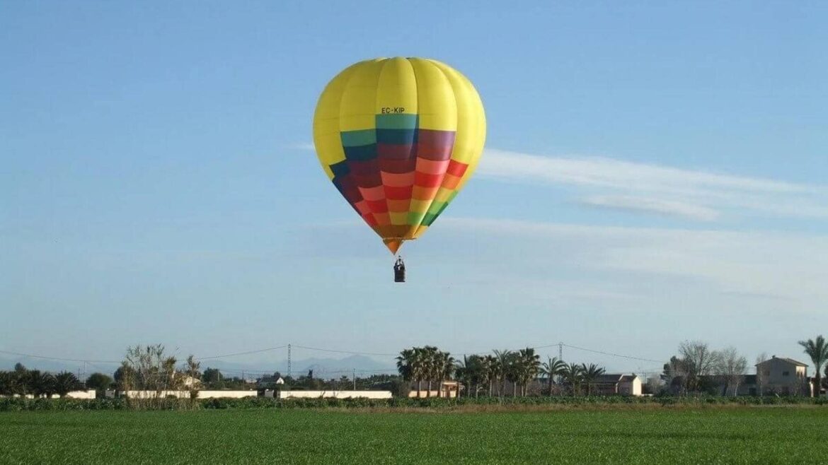 Conoce la Vega Baja desde una perspectiva diferente: el plan para recorrer la comarca desde el cielo