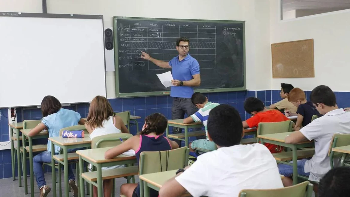 Los alumnos de la Región reforzarán Lengua y Matemáticas con tutorías en grupos reducidos