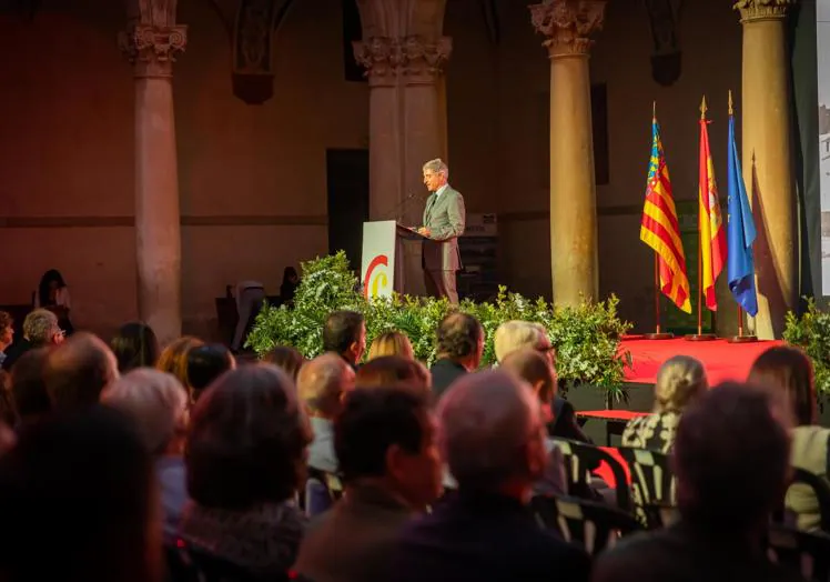 El alcalde de Orihuela, Pepe Vegara, durante su intervención.