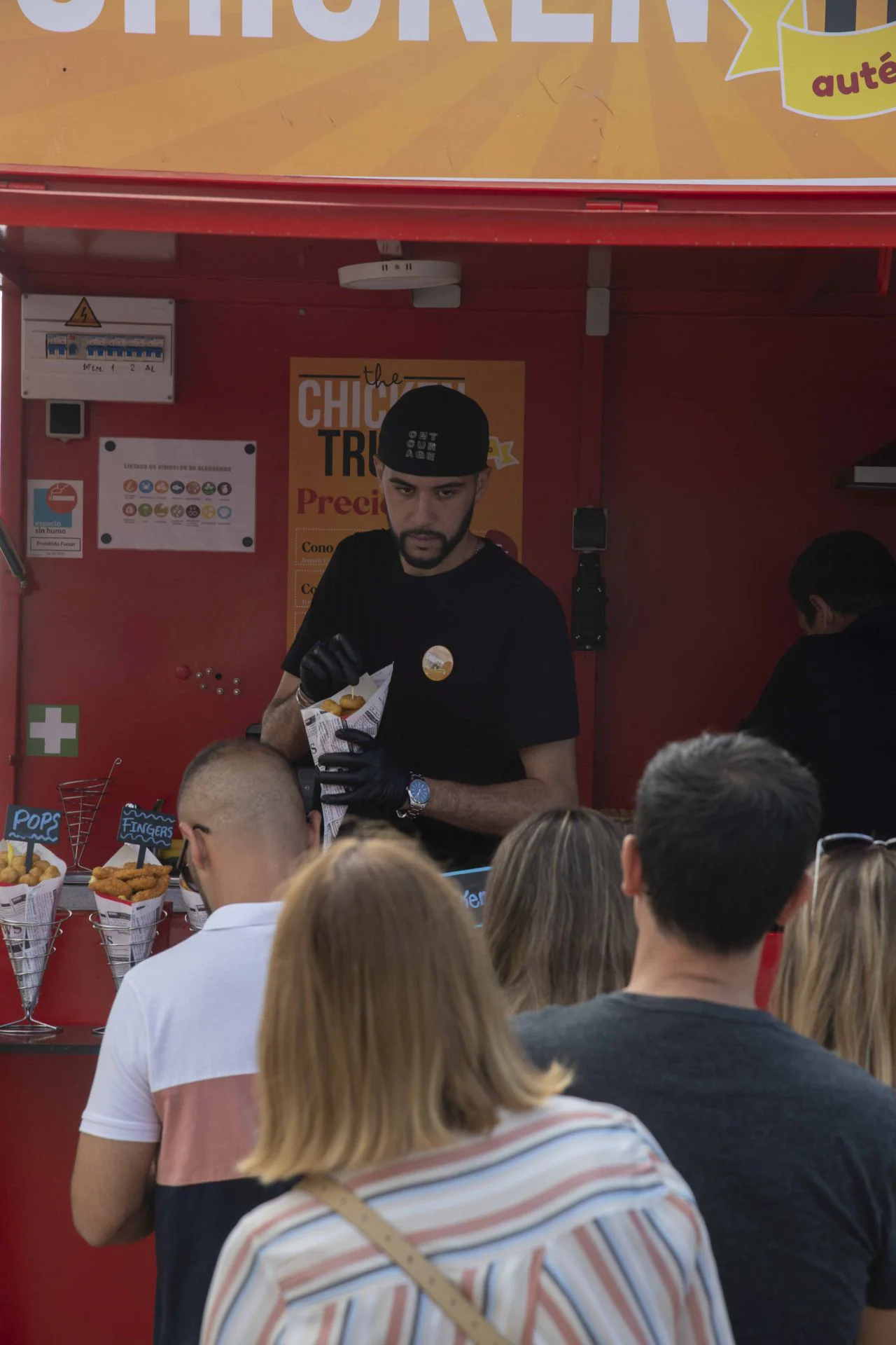 Lleno en Cartagena con la feria de comida del Muelle