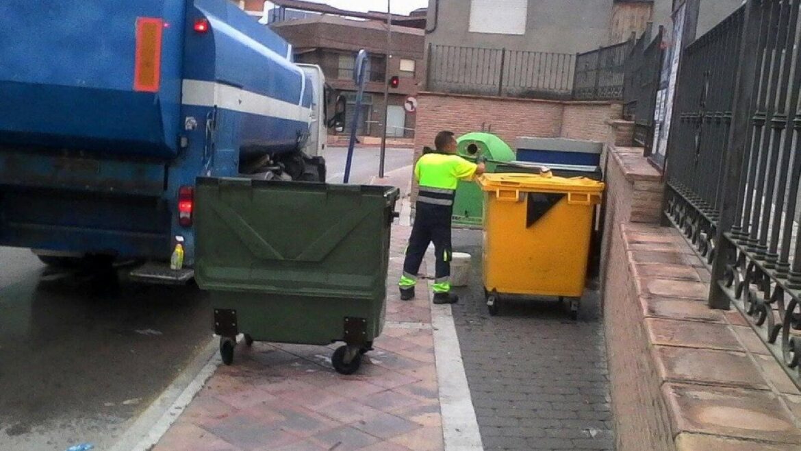 El Ayuntamiento de Archena bajará entre un 15% y un 35% la tasa de recogida de basuras