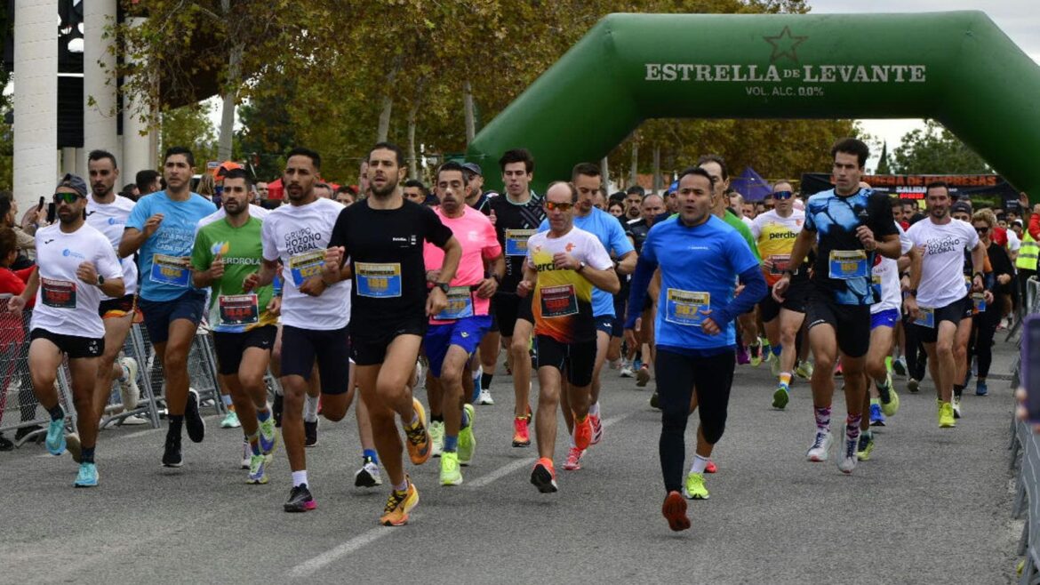 Podio repartido y ajustado en la sexta Carrera de Empresas de Murcia