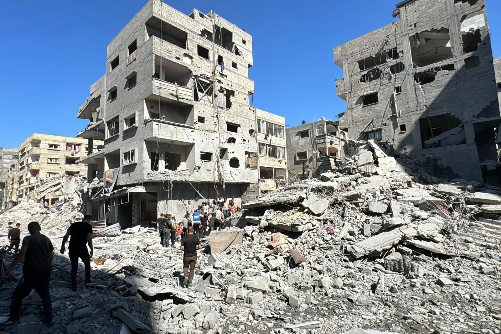 Destrucción absoluta en Beit Lahia donde los bombardeos han dejado decenas de niños heridos.