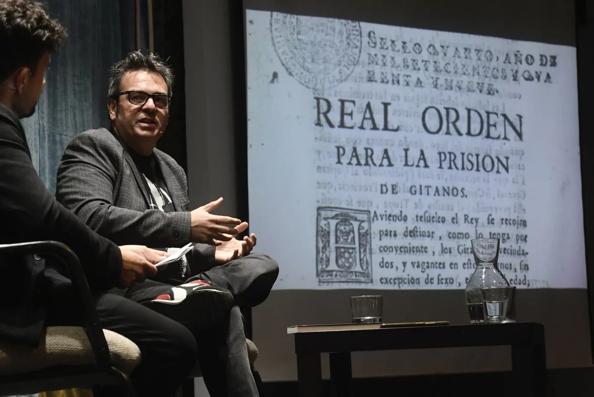 Las dudas de Raúl Quinto en el Aula de Cultura de LA VERDAD