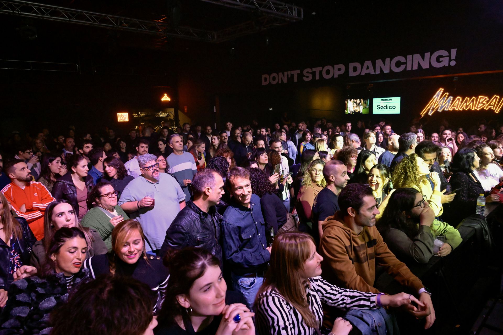 Concierto solidario por la DANA en la Sala Mamba de Murcia, en imágenes