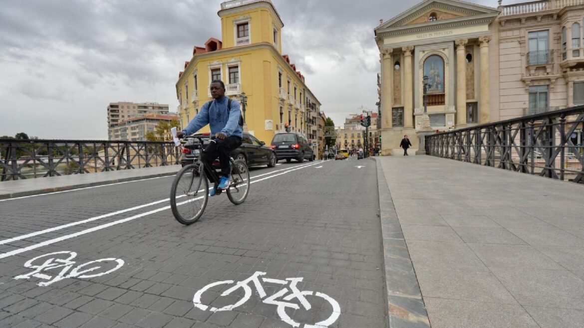 Un estudio nacional sitúa Murcia a la cola en movilidad sostenible y transporte público