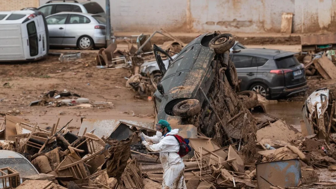 Las víctimas mortales por la DANA ascienden a 214 personas en Valencia y los desaparecidos descienden a 41