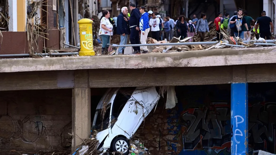 Cinco Comunidades en alerta mientras siguen las labores de rescate por la DANA