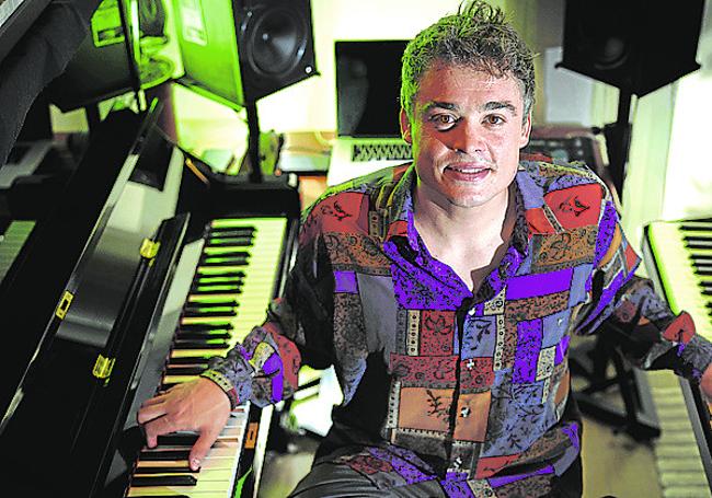 El pianista y compositor Juan Sebastián.