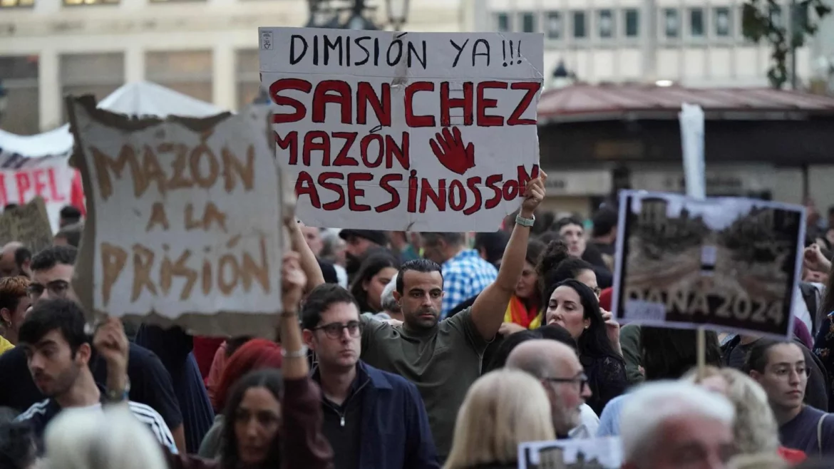 Miles de personas piden en Valencia la dimisión de Mazón