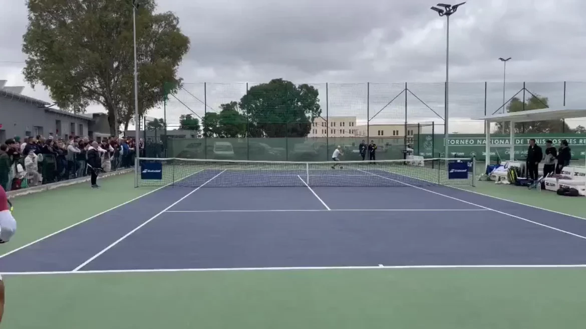 Alcaraz continúa su preparación para Australia desde El Palmar