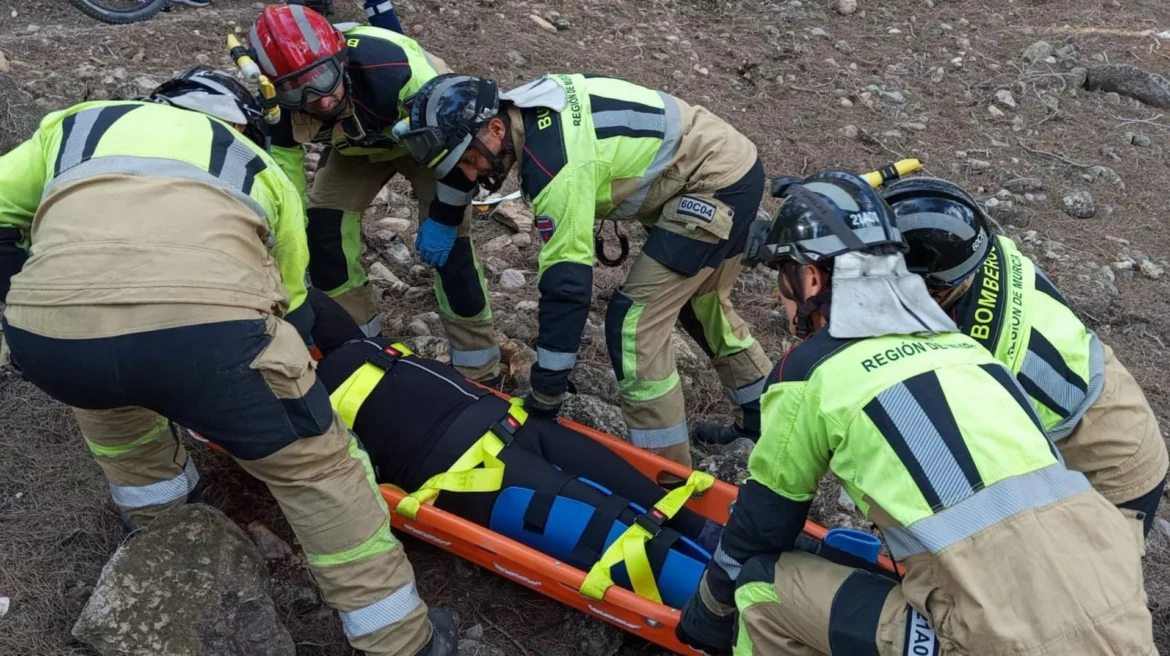 Rescatan a una ciclista accidentada en Altorreal