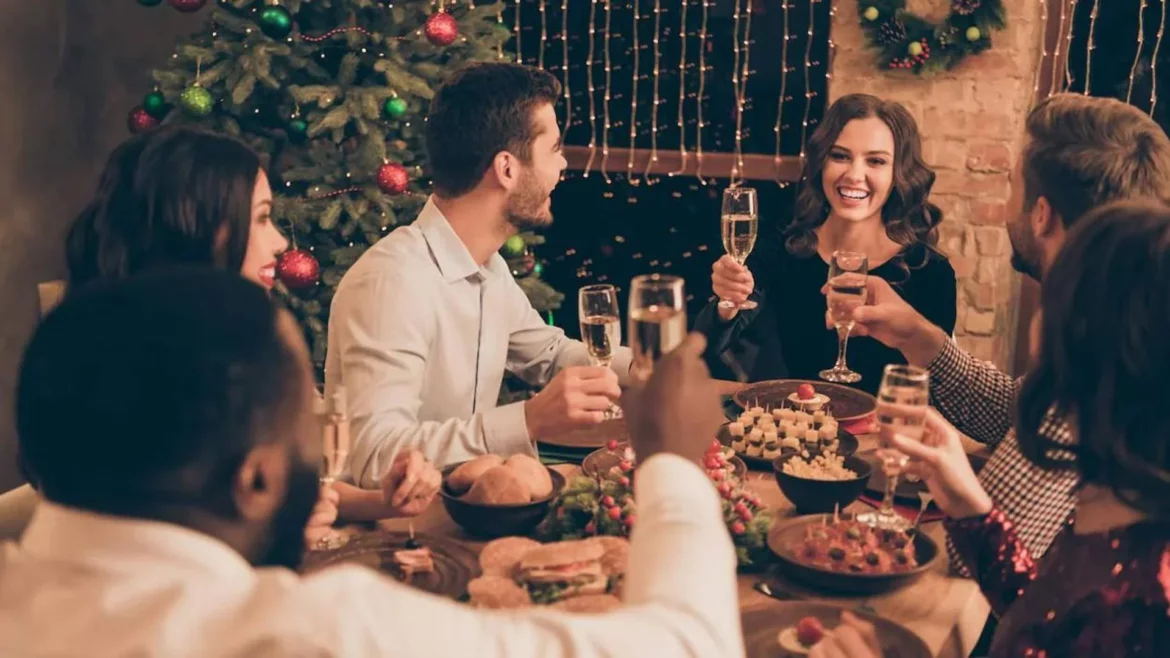 Cómo sobrevivir a las comidas y cenas de Navidad si sufres acidez: cuatro consejos para prevenir sus síntomas