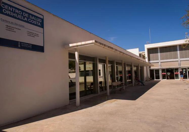 Centro de salud de Orihuela Costa, ubicado en Aguamarina.