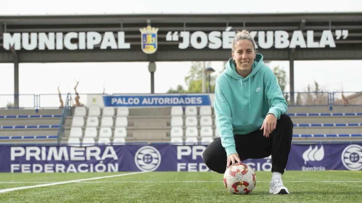 Estafanía Lima: «Somos la mejor plantilla de la liga y nuestro objetivo es el ascenso»