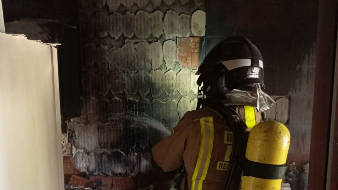 Sofocan un incendio en una vivienda de Lorca